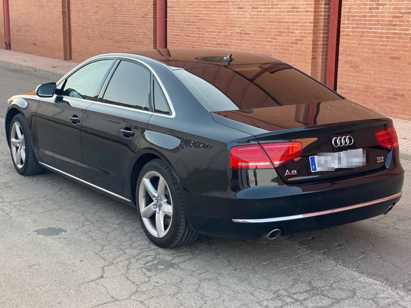 Audi A8 2010, foto 6
