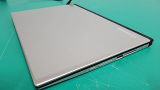 Ordenador Portátil Toshiba Radius 12.5" P25W 2en1