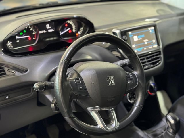 Peugeot 208 1.2L PureTech 82cv Signature