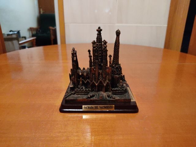 Figura de bronce la sagrada familia 