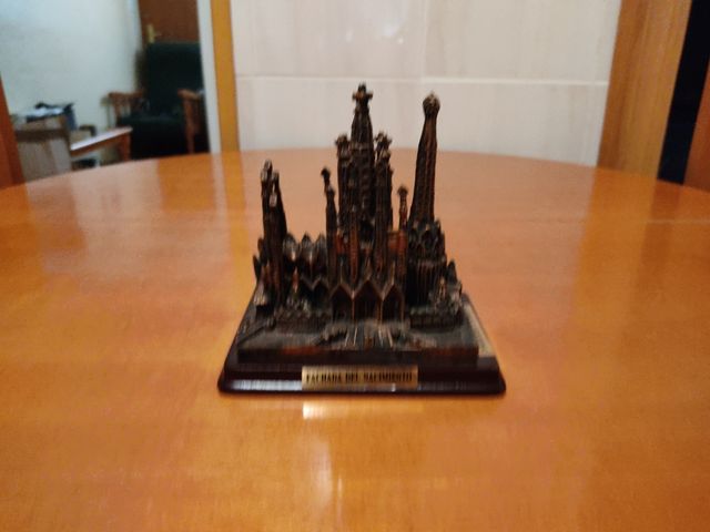 Figura de bronce la sagrada familia 