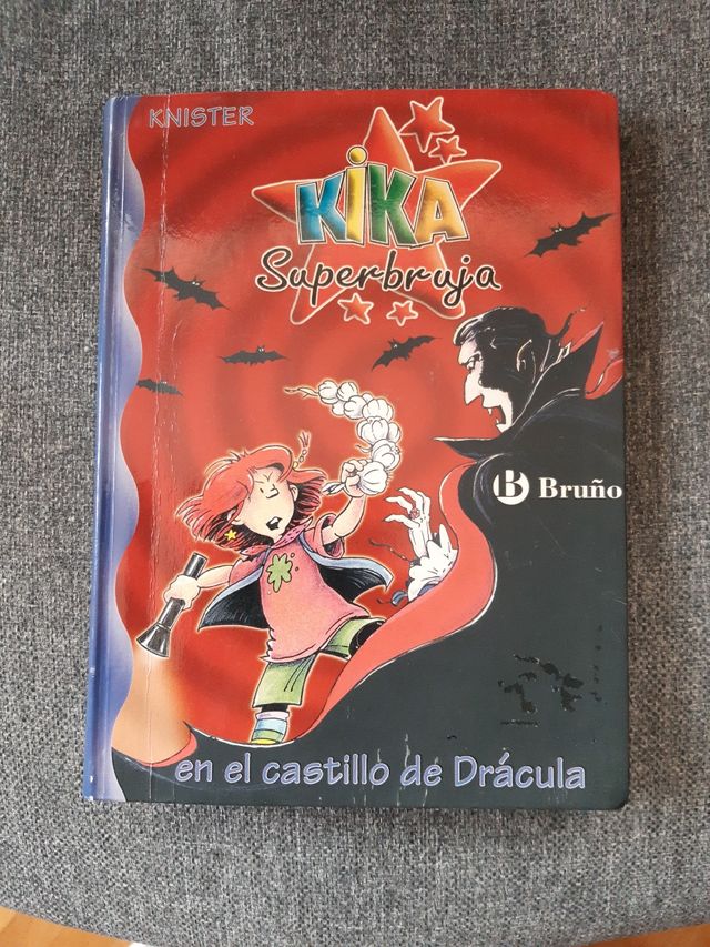 KIKA SUPERBRUJA EN CASTILLO DRACULA (10)