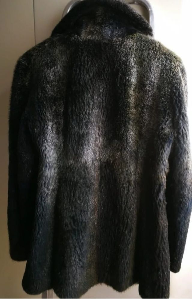 Pelliccia Castoro blu.