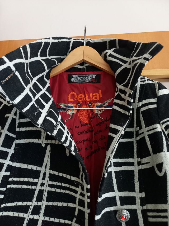 Abrigo Desigual