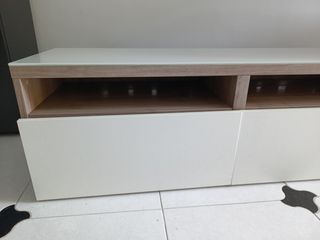 Mueble TV Besta Ikea. Urge vender por mudanza!