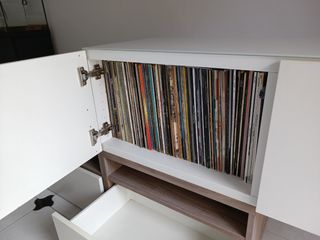 Mueble TV Besta Ikea. Urge vender por mudanza!