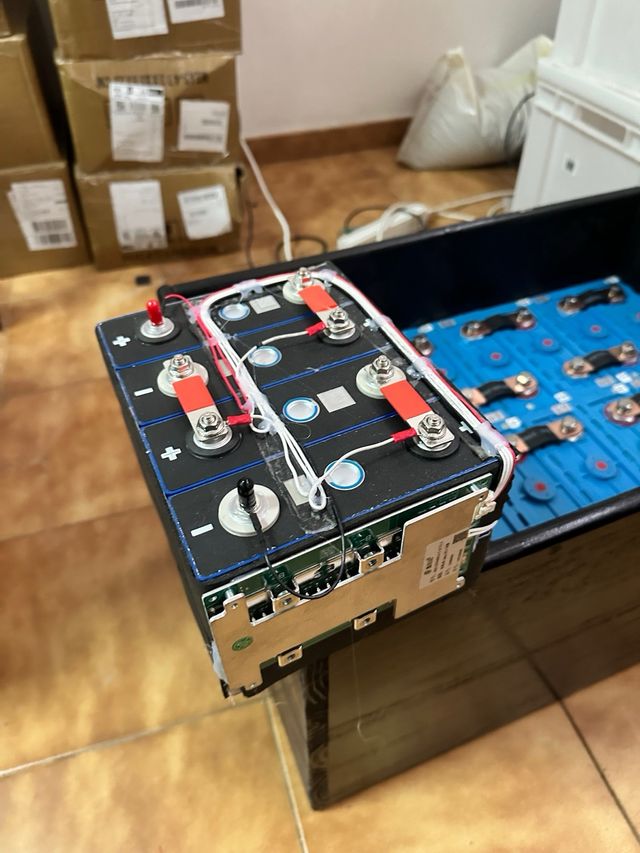 Bateria lifepo4 24v 8.6kw litio