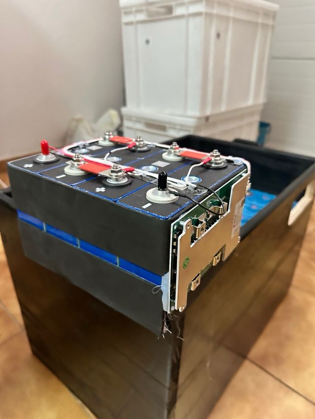 Bateria lifepo4 24v 8.6kw litio