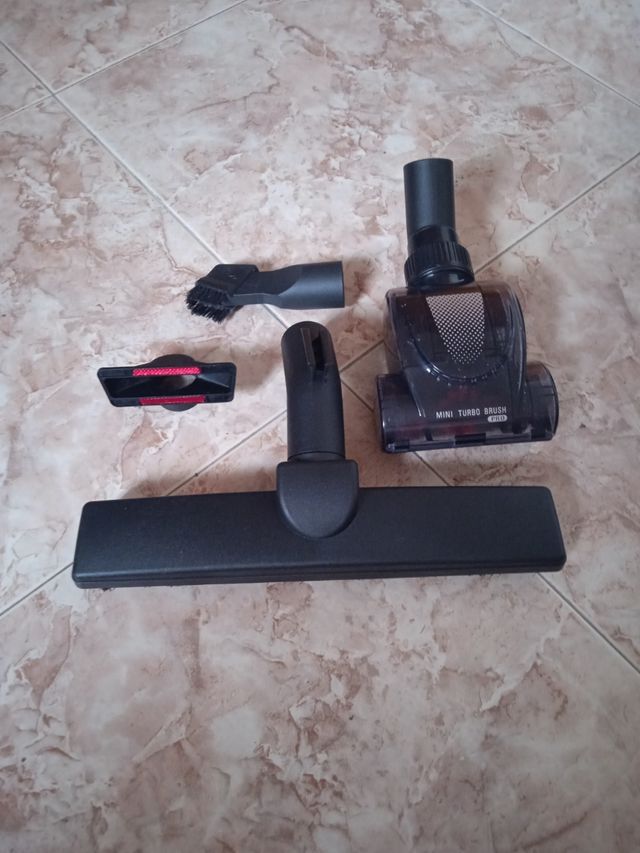 NUOVO KIT ACCESSORI PER ASPIRAPOLVERE
