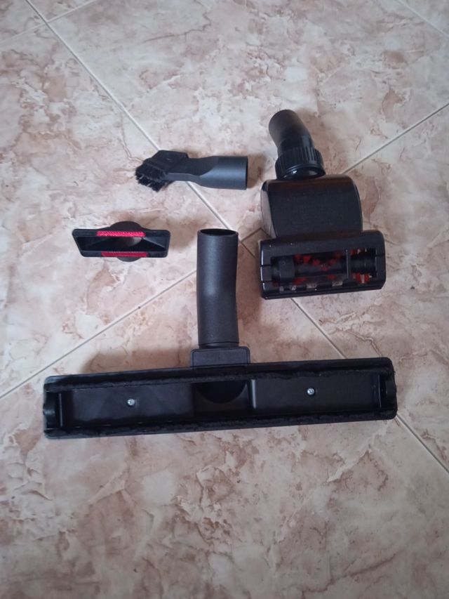 NUOVO KIT ACCESSORI PER ASPIRAPOLVERE