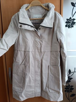MODA MUJER:GABARDINA DE ZARA. T/S. 10,80 EUROS