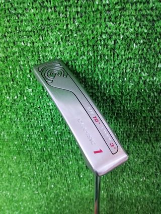 Palo de Golf Putter Cleveland