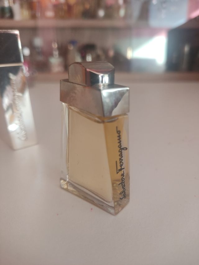 2 Miniaturas de perfumes Salvadore Ferragamo