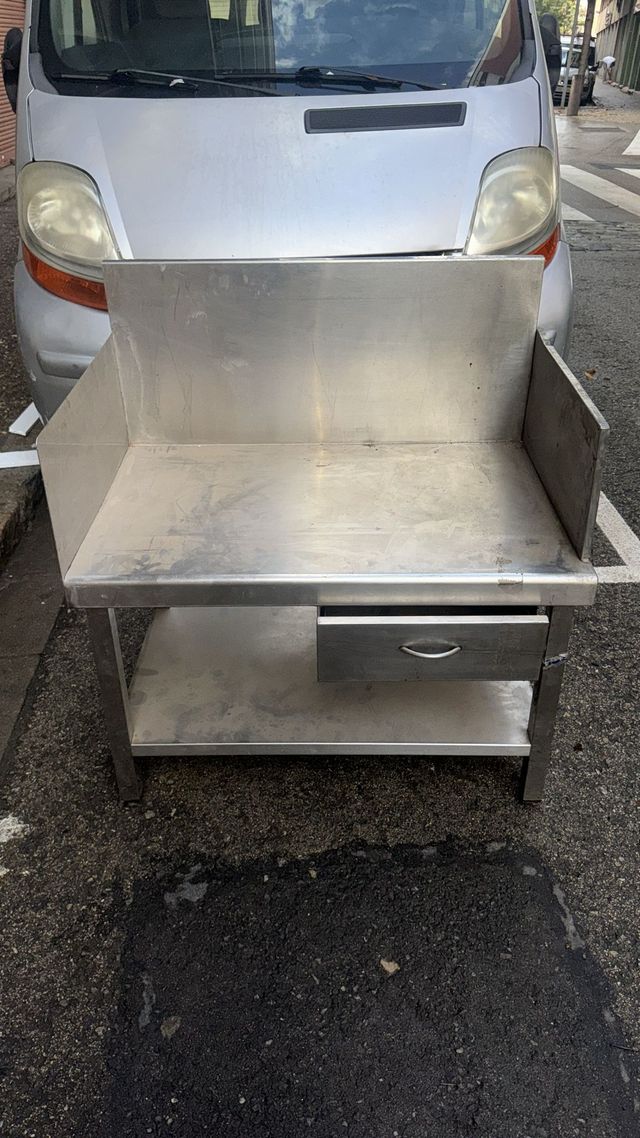 Mesa de acero inoxidable