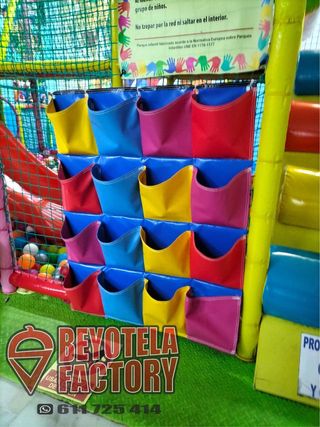 Parque de bola, camas elásticas, etc...
