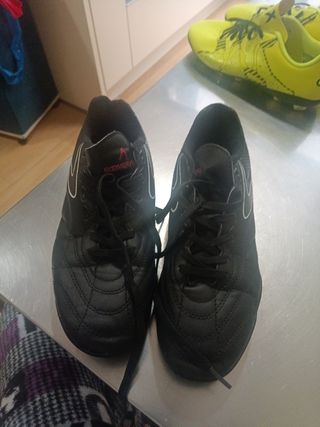 Zapatillas de fulbol para niños