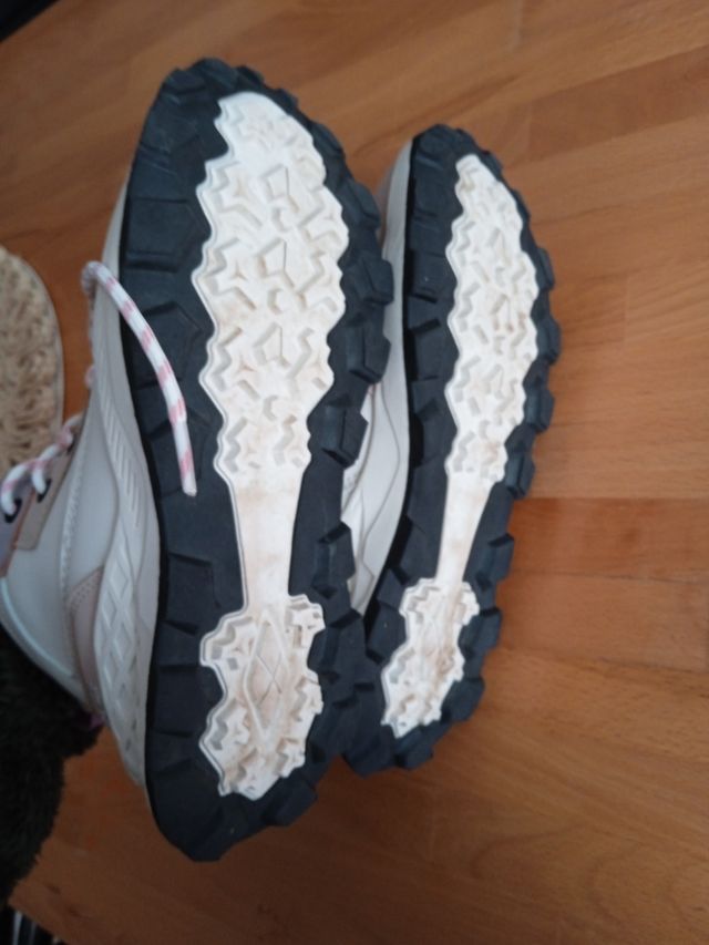 Zapatillas de montaña