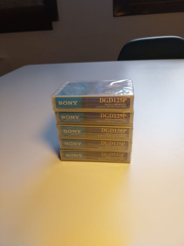 Cartucho de cinta de datos Sony DGD125P DDS-3 4 mm