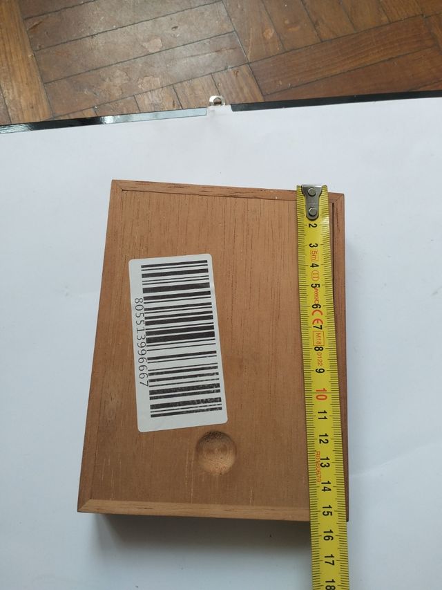 Caja de madera,con control de umedad 