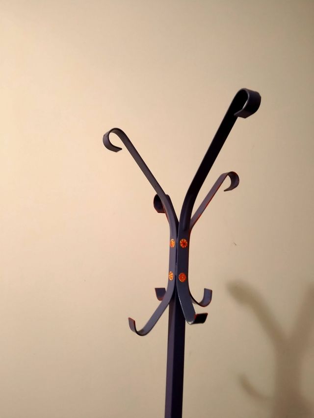 Perchero forja antigua