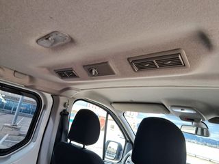 Nissan NV300 año 2018 9 plazas 