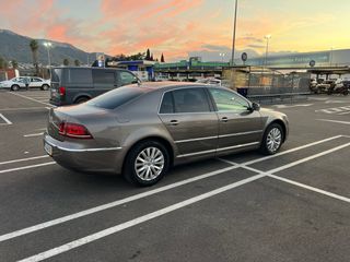 Volkswagen Phaeton 2015