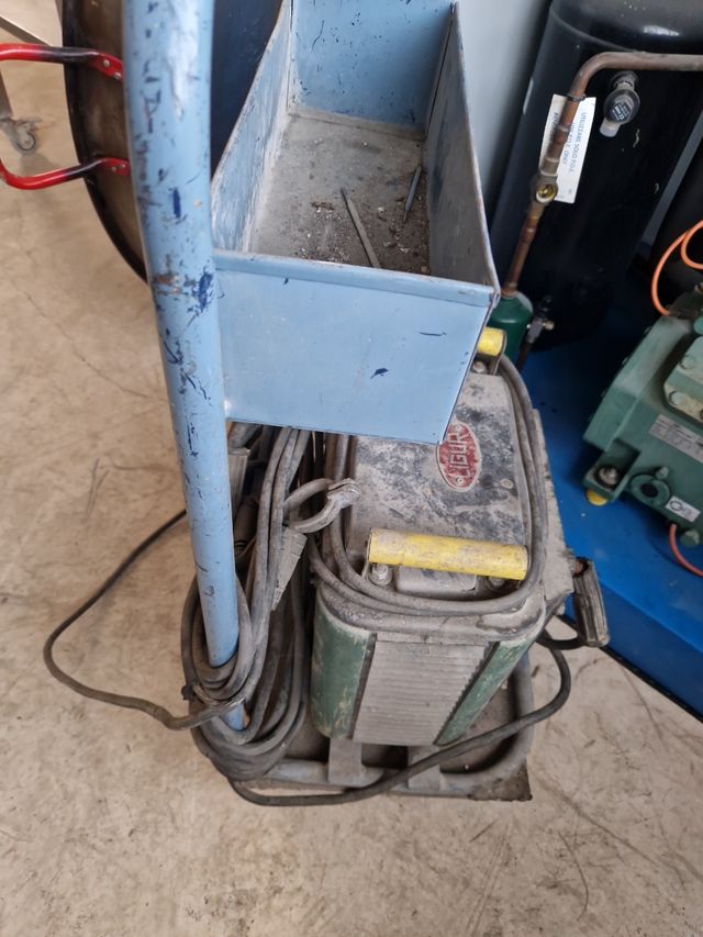 Makina de soldar ligur