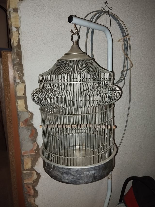Jaula con soporte 