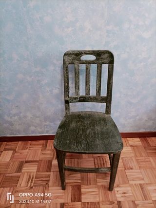 Silla de madera  rústica 