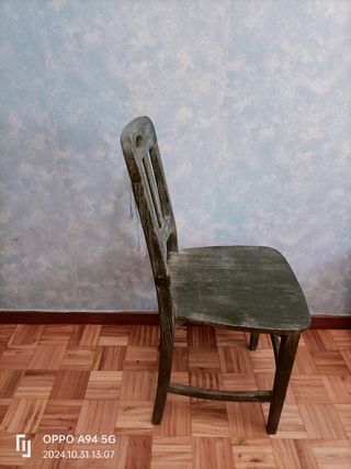 Silla de madera  rústica 