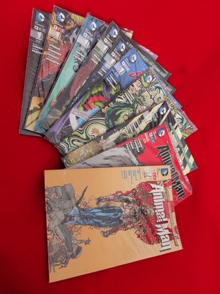 LOTE 10 NOVELAS GRÁFICAS, EL NUEVO UNIVERSO DC