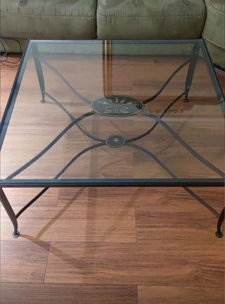 2 Tavoli: centrale e ausiliario in ferro battuto e vetro