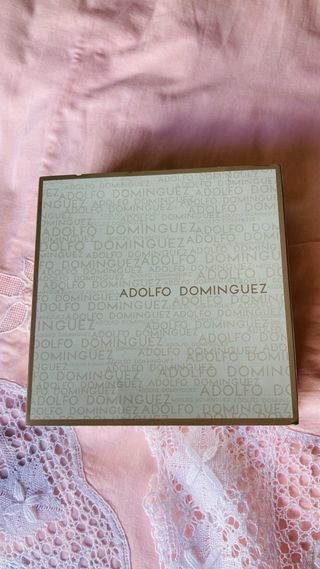 Estuche miniaturas de Adolfo Dominguez