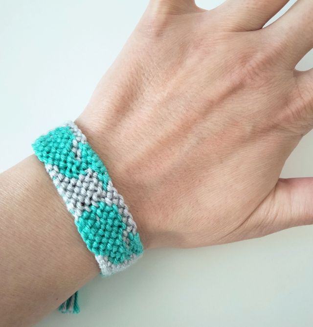 Bracciale balene macramè