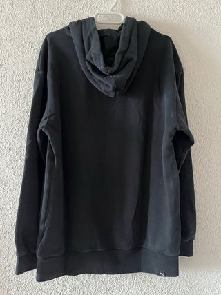 Sudadera negra de puma