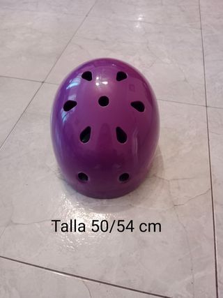 Vendo casco y protectores para niñ@s