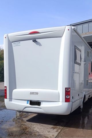 Niesmann bischoff Arto 69L 2010