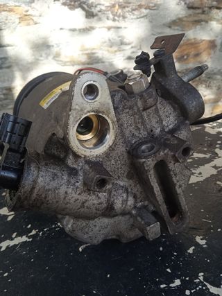 Bomba aire acondicionado Ford fiesta