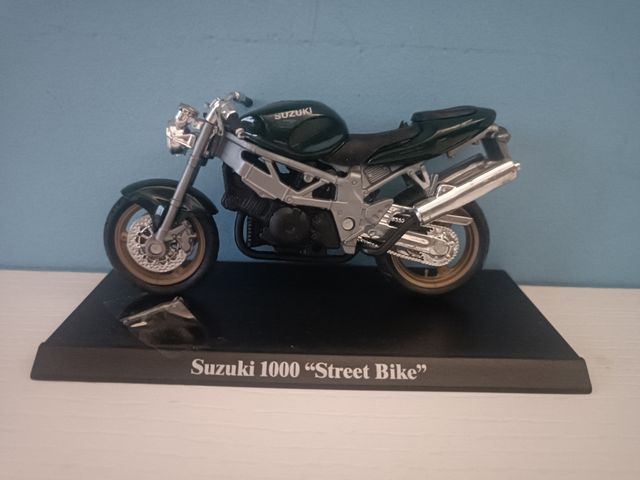 Modellino Moto Suzuki 
