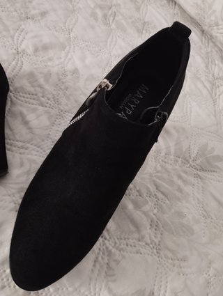 Botines negros Mary Paz