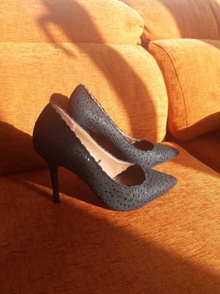 Zapato Zara tacón