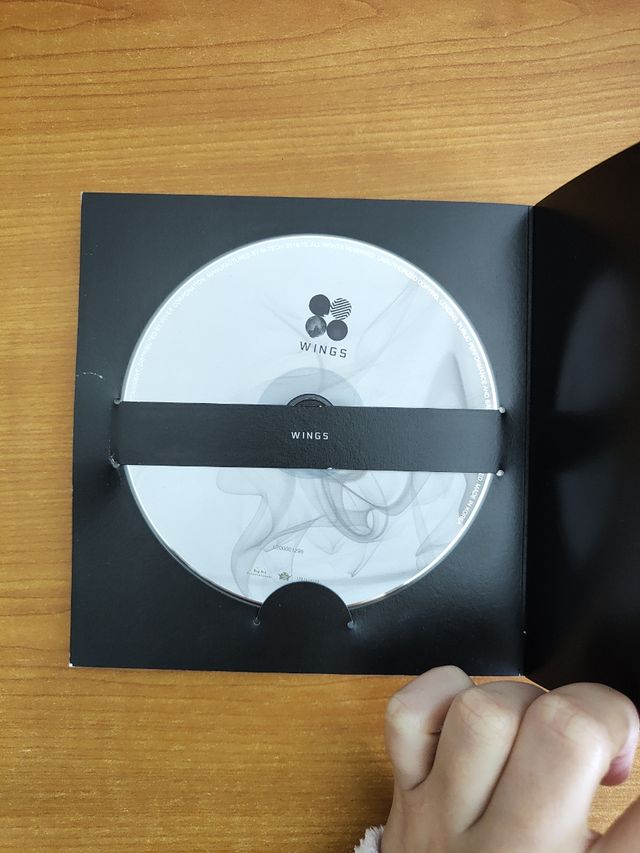 ALBÚM WINGS BTS (versão G)
