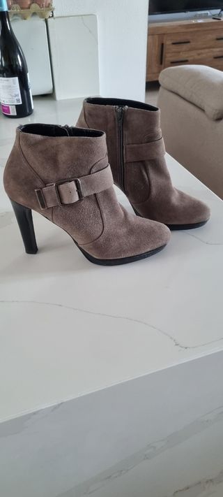 Botines de gamuza 