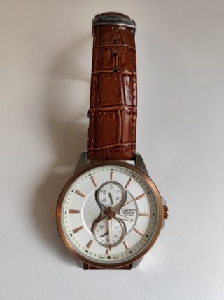 Reloj Casio BEM-304 modelo 5086
