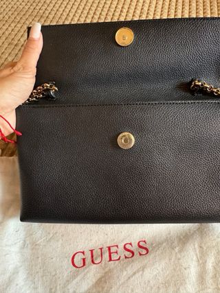Bolso guess