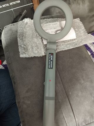 Pequeño detector de metales