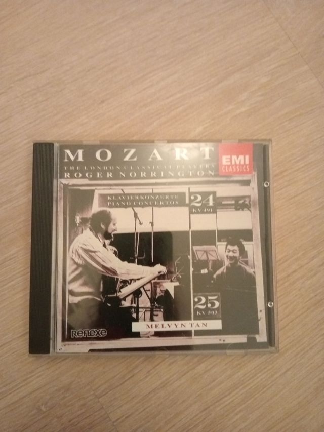 MOZART. Piano Concerto Nr 24 y 25...
