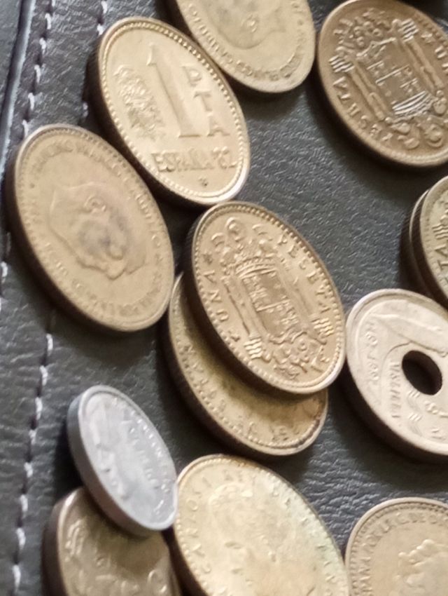 Monedas de todo tipo españolas de fraco