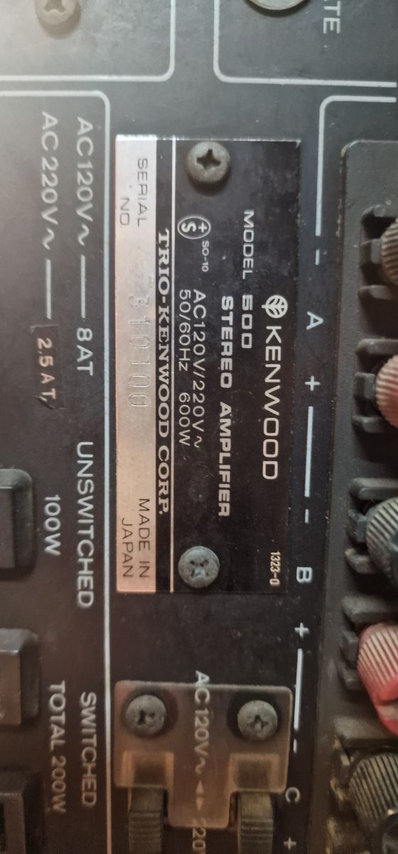 Amplificador kenwood modelo 500
