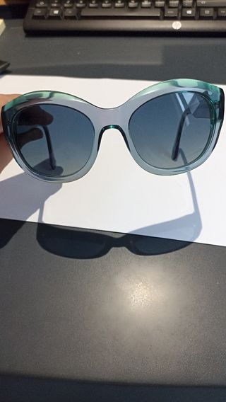 GAFAS DE SOL MARCA GLORIA ORTIZ AZULES 